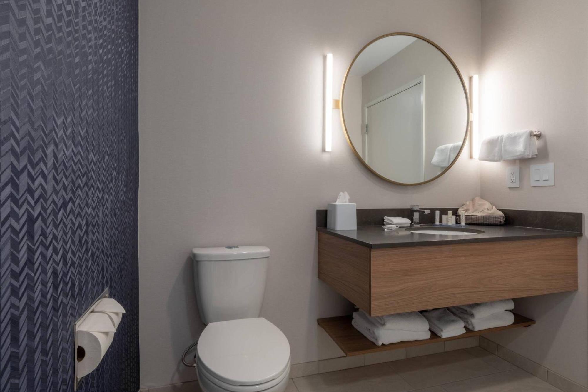 Fairfield By Marriott Inn & Suites Revelstoke Kültér fotó