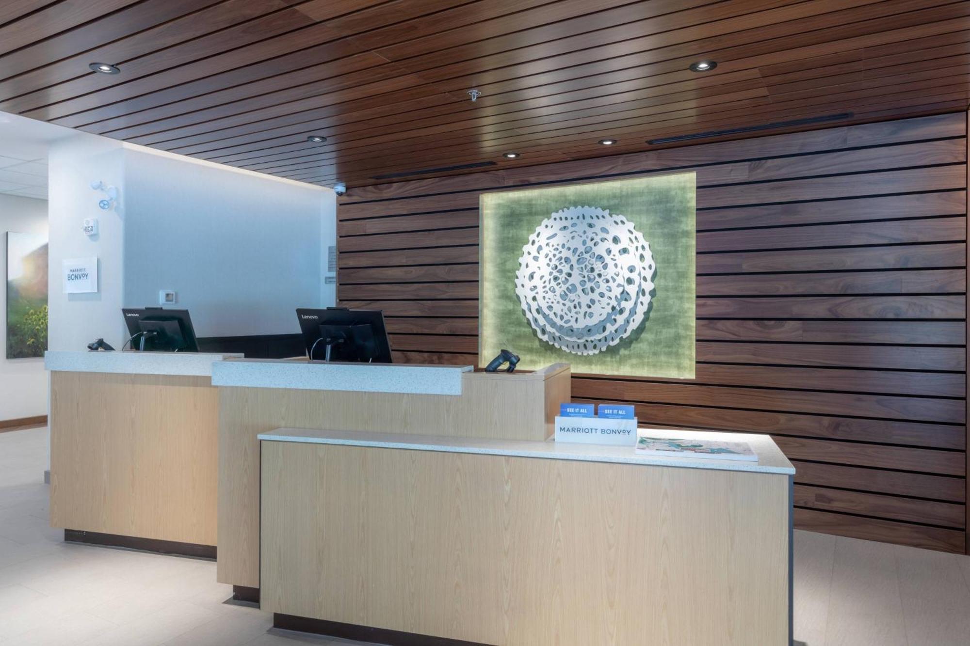 Fairfield By Marriott Inn & Suites Revelstoke Kültér fotó